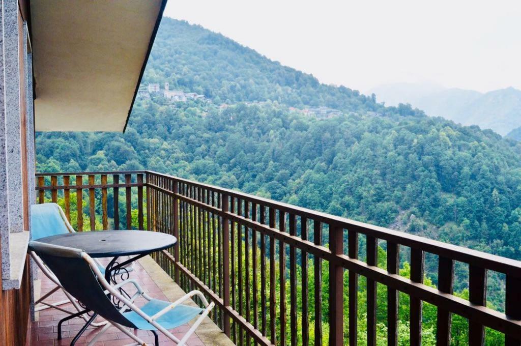 Gold Cave Casa Vacanze Relax Nel Bosco Appartamenti Pessinetto Exterior foto